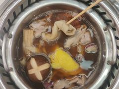 -龍歌自助小火锅(市南金茂湾店)