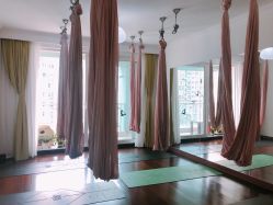 -Yvon yoga 瑜伽·精准体态管理中心