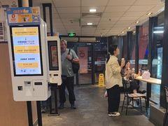 -麦当劳(国家体育场南路店)
