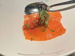 三文鱼温泉蛋配鱼子-Solo(衡山路店)