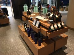 -星巴克臻选(上海合生汇1F店)