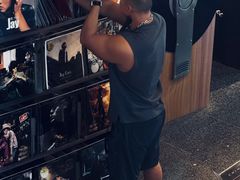 -黑胶星球(华发中城商都店)
