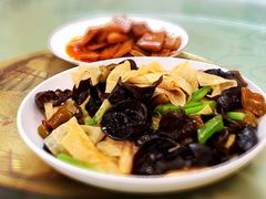 酸辣豆腐巾子-谢师酒家