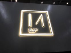 -I+造型烫发染发