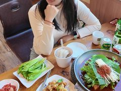 -喇喇排骨火锅·传统韩式脊骨汤(望京西园总店)