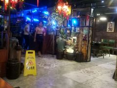 -炭火功夫烤鱼·小龙虾音乐餐吧(新风街店)