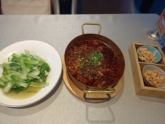 -有红鸡毛店·川菜(建设路店)