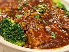 -鑫巴蜀小镇 · 水煮鱼专研店(玉桥店)