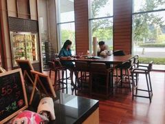 靠窗位-嘉定凯悦·咖啡厅