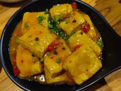 家乡爆浆豆腐-云尊府蒸汽石锅鱼云南菜(龙旗店)