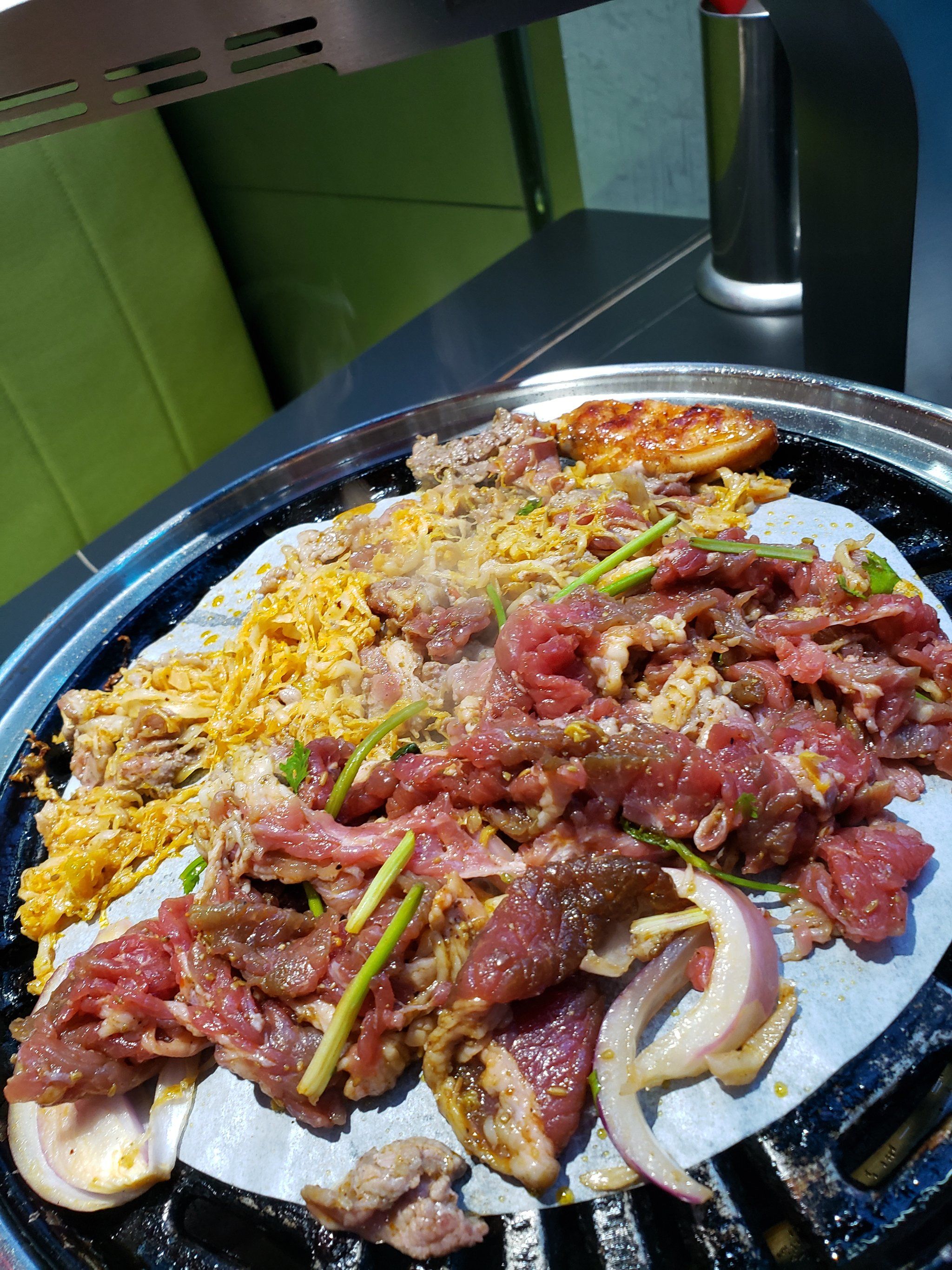 酸菜烤肉真滋味