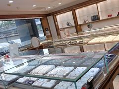 -品真阁华夏典当行(四通桥店)