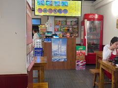 -丽虹云南过桥米线(兴工街店)