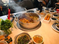 -左庭右院鲜牛肉火锅(浦江欢乐颂店)