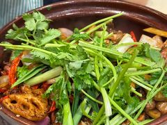 -胡须佬鸡煲四季火锅(龙珠大道店)