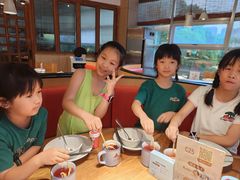 -蜜桃餐厅·伴山(湖滨商业街店)