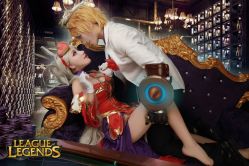 -星元素cosplay动漫摄影写真工作室