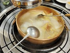 -阿山卓·野生菌火锅·纳西火塘烤肉