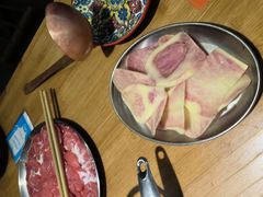 -洱火云南酸菜牛肉火锅(石景山当代商城店)