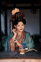 -宝蝶记汉服体验馆