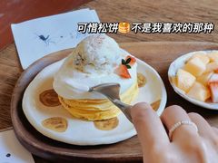 草莓松饼-春风十里咖啡馆