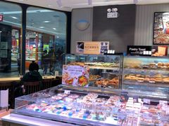 面包甜点陈列柜-巴黎贝甜(龙之梦购物中心虹口店)