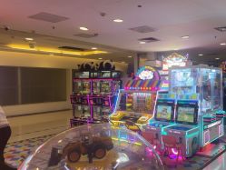 -Fang Fang Monkey·方方猴(国瑞购物中心店)