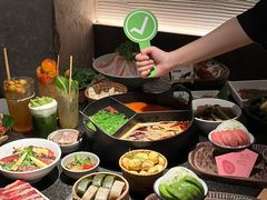 -三出山火锅(南京万象天地店)