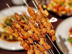 -三个大叔烤羊肉串·歌手驻唱·碳烤鲜肉(西三旗店)