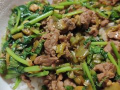 酱椒香菜牛肉-霸碗盖码饭(长沙河西通程店)