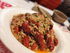 -肥肥虾庄·金牌油焖大虾(汉街SKP店)