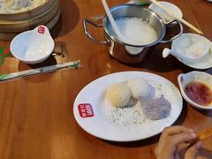 -鼎盛轩上海灌汤包·生煎(万达广场店)