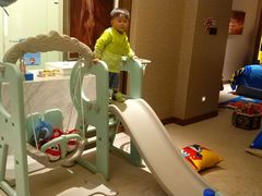 -上海滴水湖皇冠假日酒店