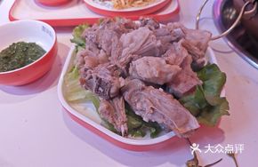 Hand-held Fresh Lamb Ribs Steamed