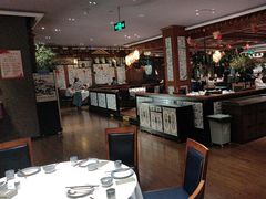 -八府香鸭·啫啫煲(华山路店)