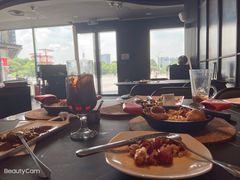 -必胜客(桐乡吾悦广场店)