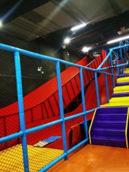 -蹦贝运动中心·蹦床·攀岩·闯关(龙岗店)