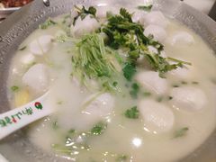 豌豆苗鱼丸汤-南山翁新概念川菜(江宁万达广场店)