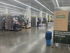 -迪卡侬(金龙湖店)