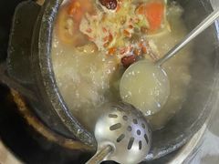 -鲁朗纳麦石锅鸡庄园