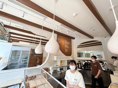-VERIE BAKEHOUSE