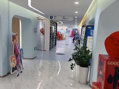 -维乐口腔(美维云门诊陆家嘴店)