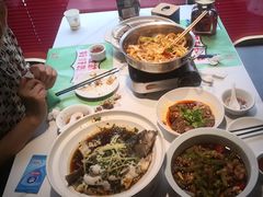 -鑫小城故事·藕汤·家常菜(台北一路总店)