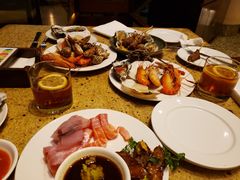 -松山湖凯悦酒店·Café自助餐厅·周末火舞秀表演