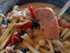 -Pad Thai Kratong Thong by ama