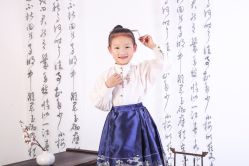 -龙宝宝儿童摄影馆