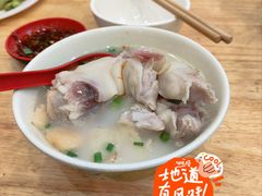 -雷祖芳老妈蹄花店