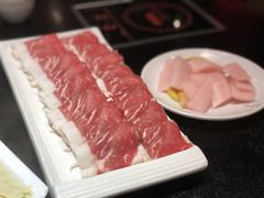 精品肥牛卷-重庆小天鹅火锅(中商广场店)