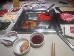 -海底捞火锅鲜切牛肉主题店(长寿路店)