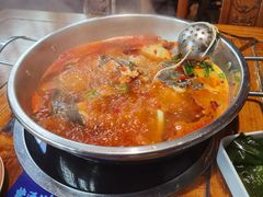 -快活林酸汤鱼鲜品火锅店(甲秀楼店)